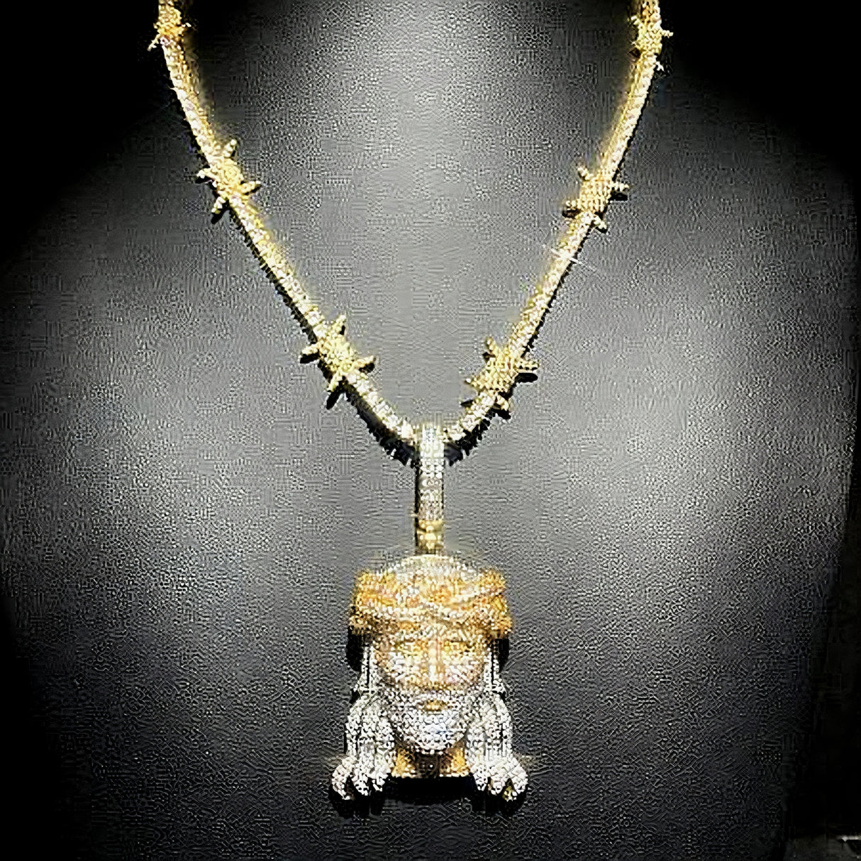 Gold Thorn and Glory necklace