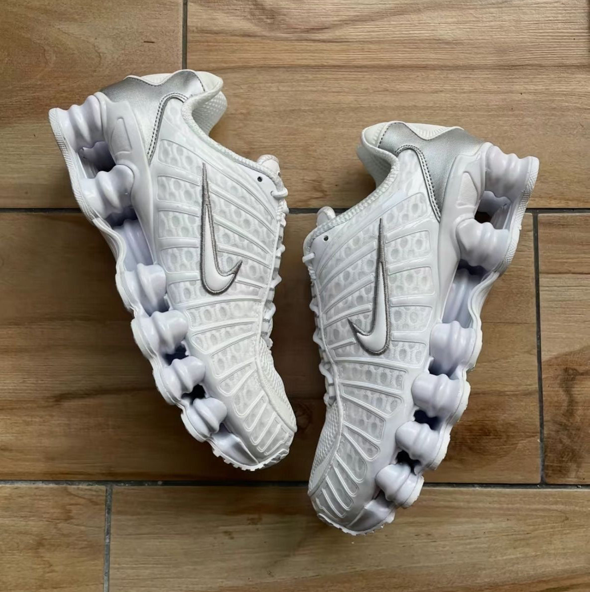 Nike shox tl