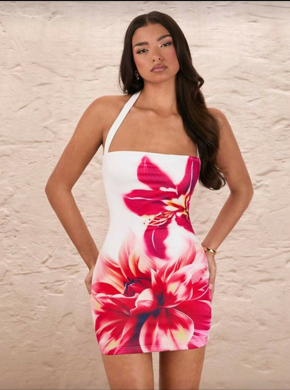 Sleeveless strapless sleeveless mini dress