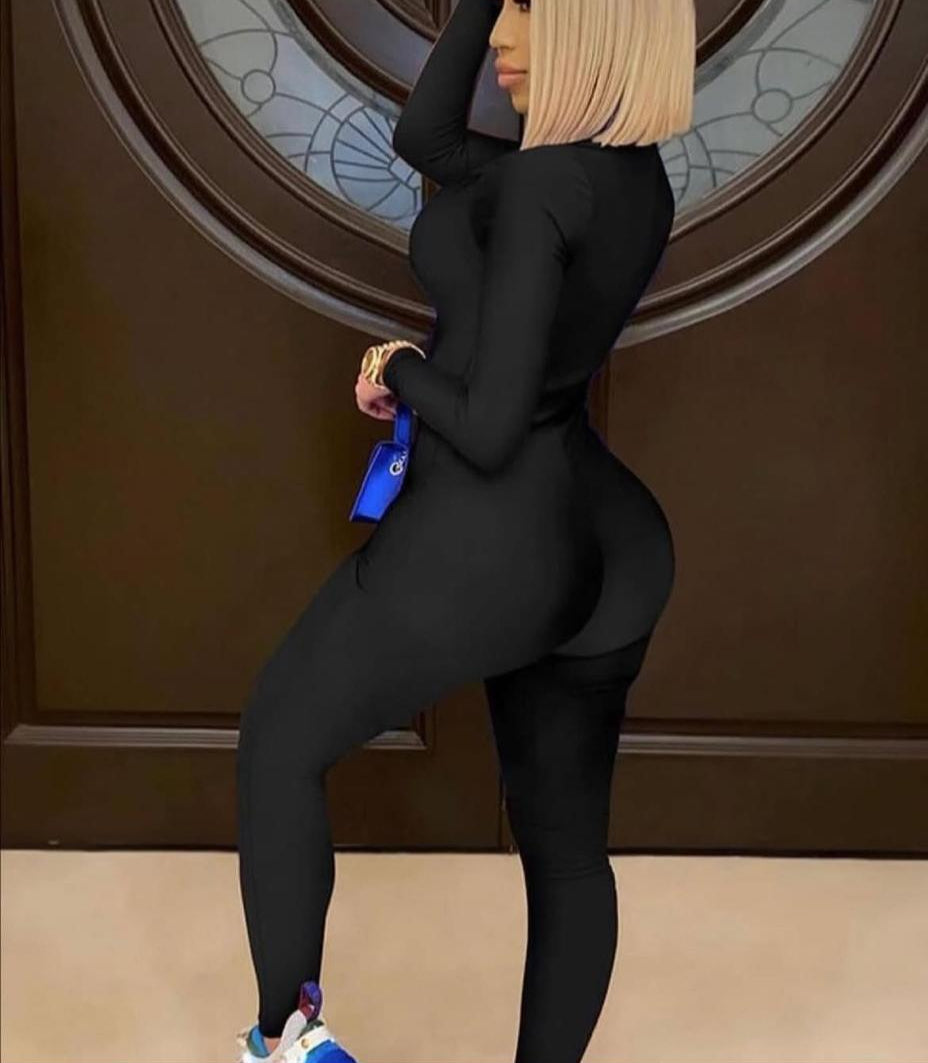 Tight fitting long-sleeve jumpsuit