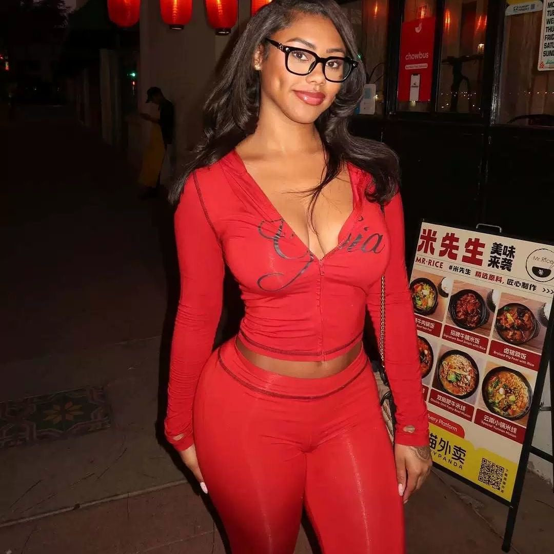 Red Gia 2 piece set