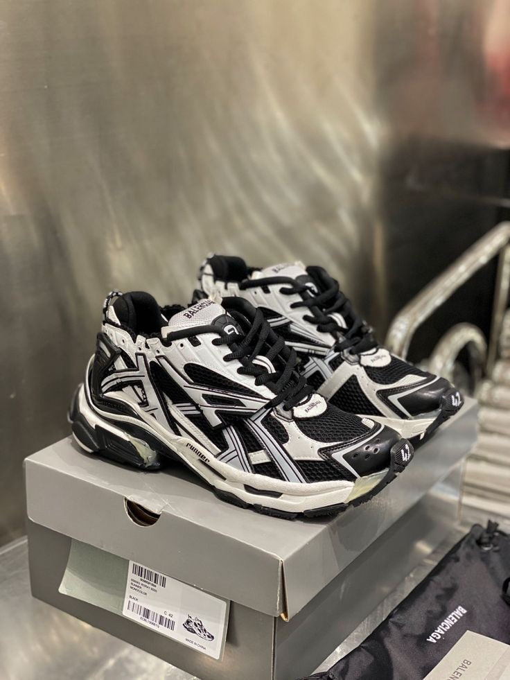 Balenciaga Runner