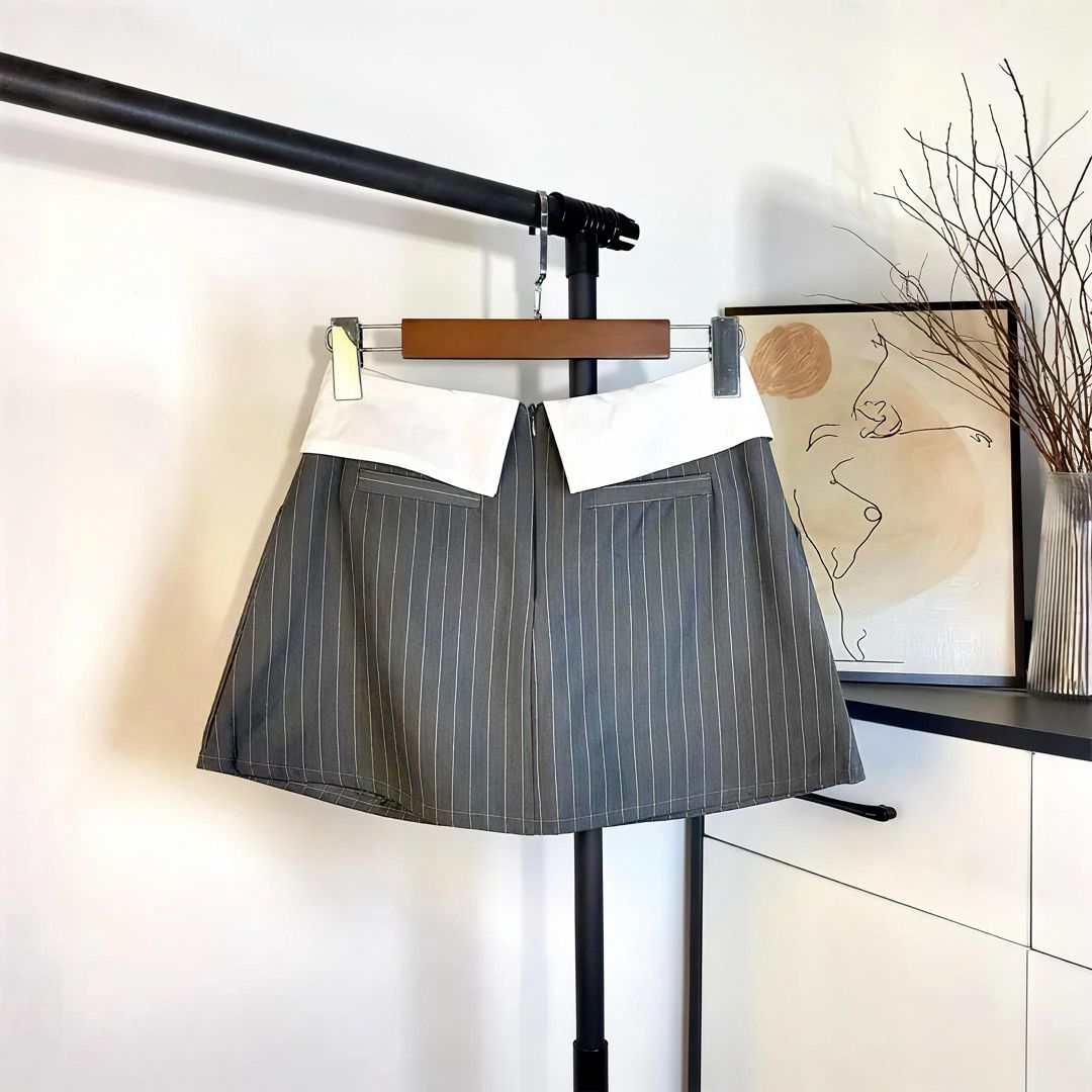 Pinstripes collar mini skirt