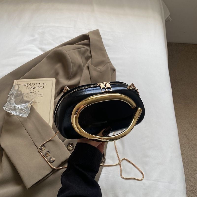 Black Gold-clasped box bag