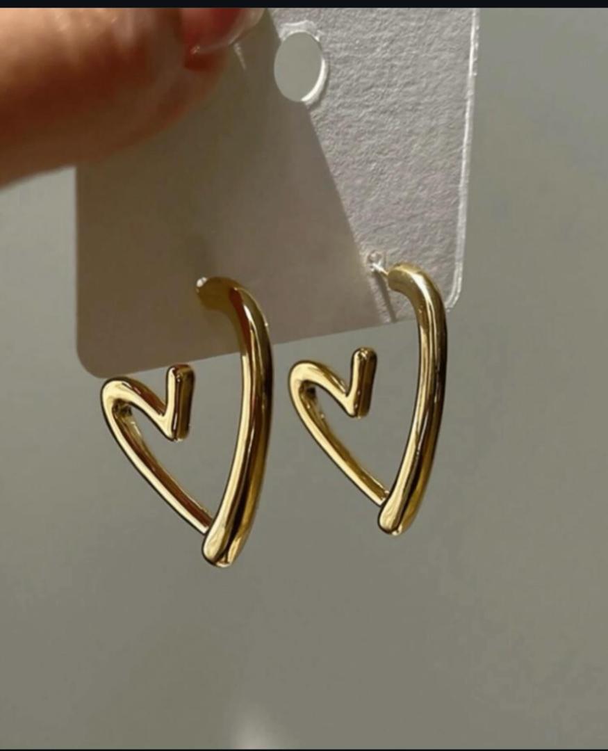 Earrings pieces