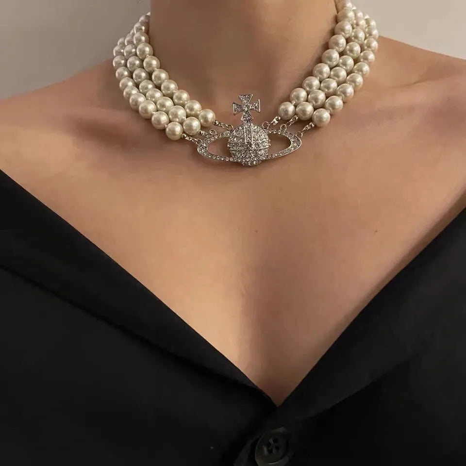 Strand Pearl necklace