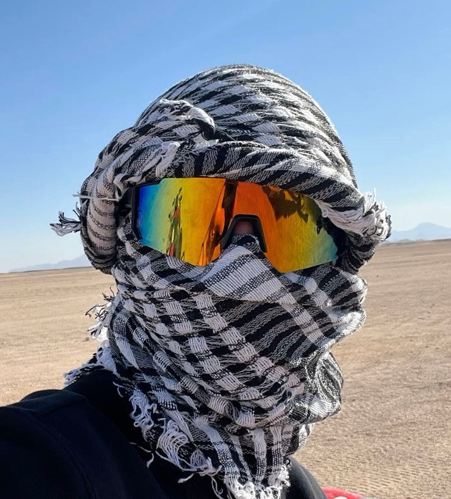 Black and white desert scarf