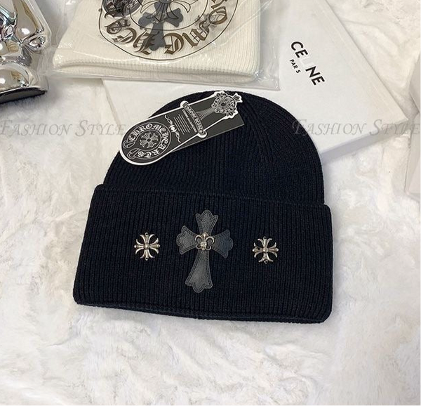 Black crosses beanie