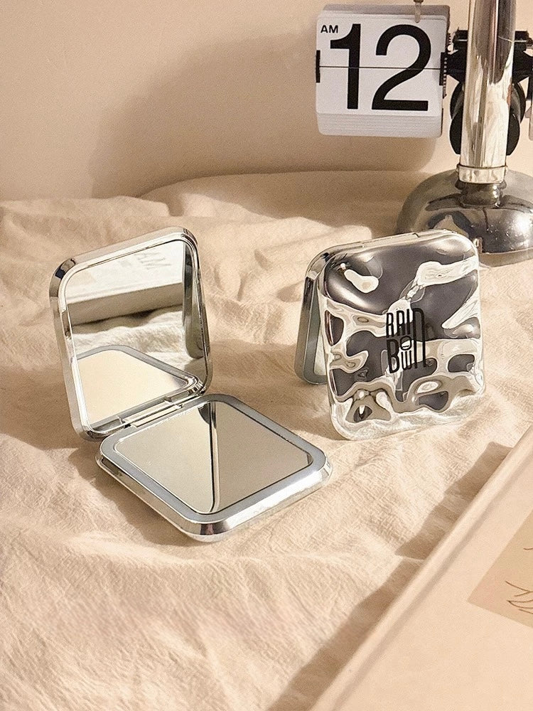 Double-sided Portable handheld mirror with led light