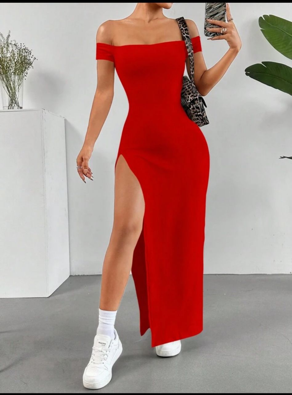 Off- shoulder maxi dress