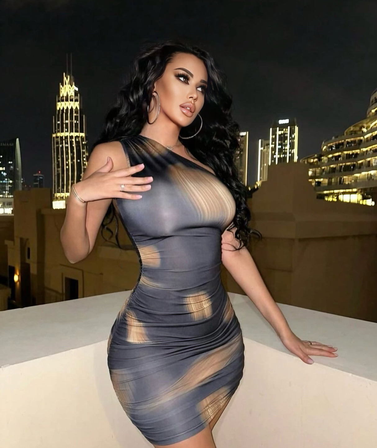 Body hugging dress