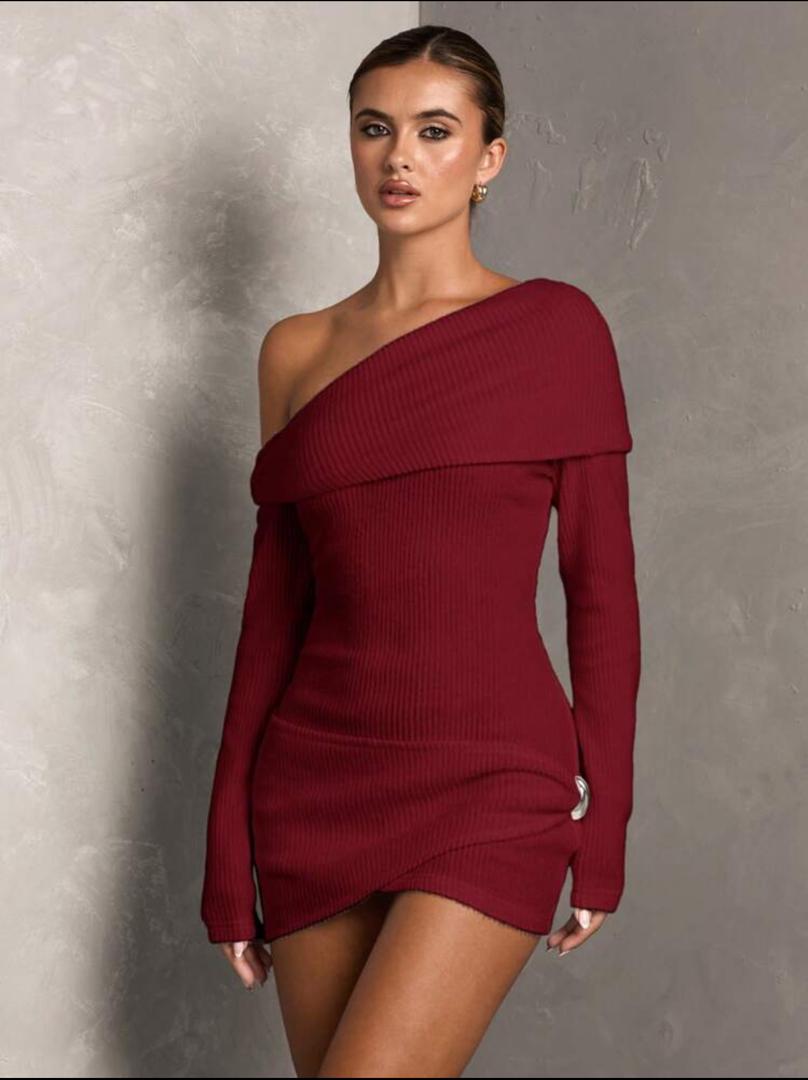Burgundy sleeves dress