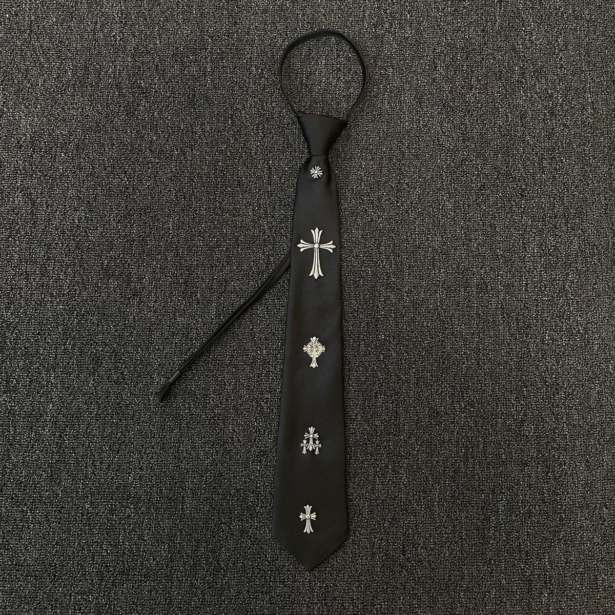Chrome tie
