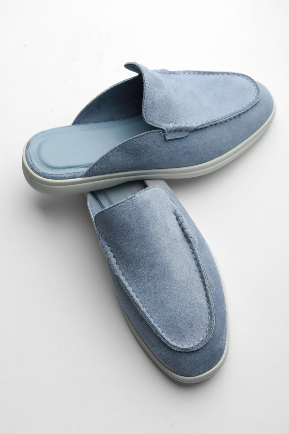 Belugga Dune Mule in dusk blue suede, angled pair