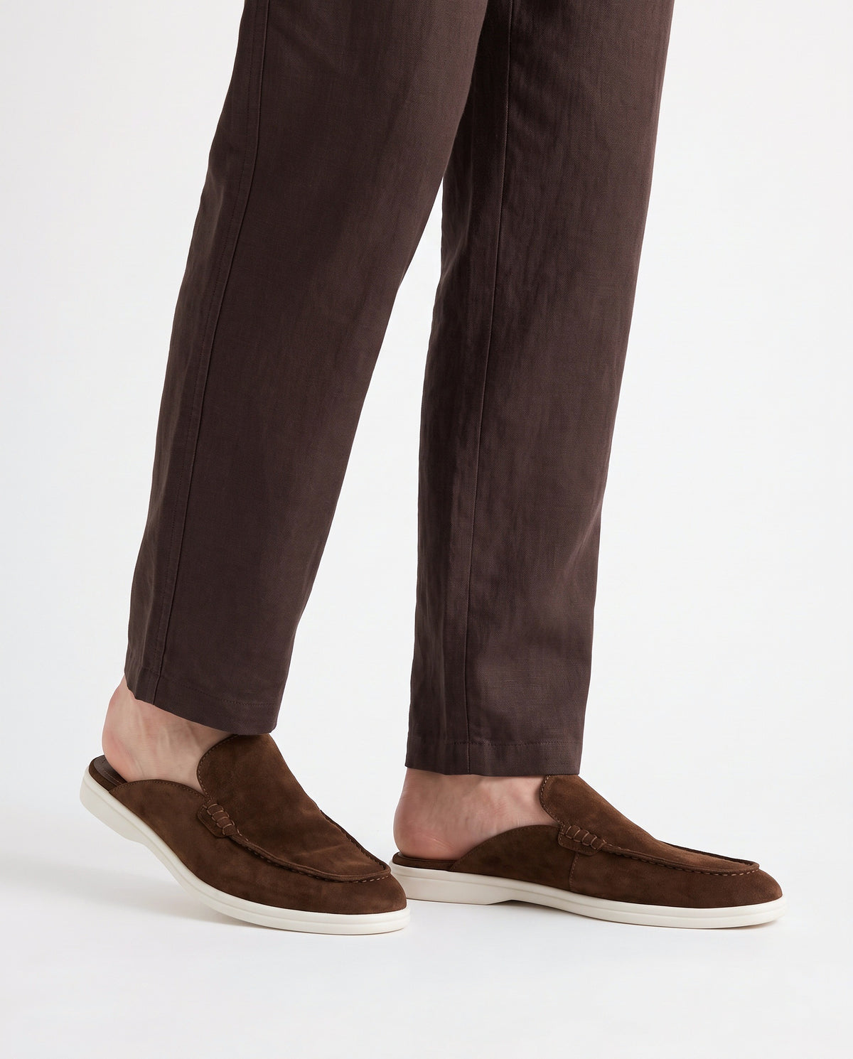 Dune Mule — Cocoa — on foot, close-up, worn with Textured Knit Polo — Light Grey and Linen Trouser, Button Waist — Dark Brown