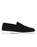 Belugga Terra Loafer in black suede with white sole, side view
